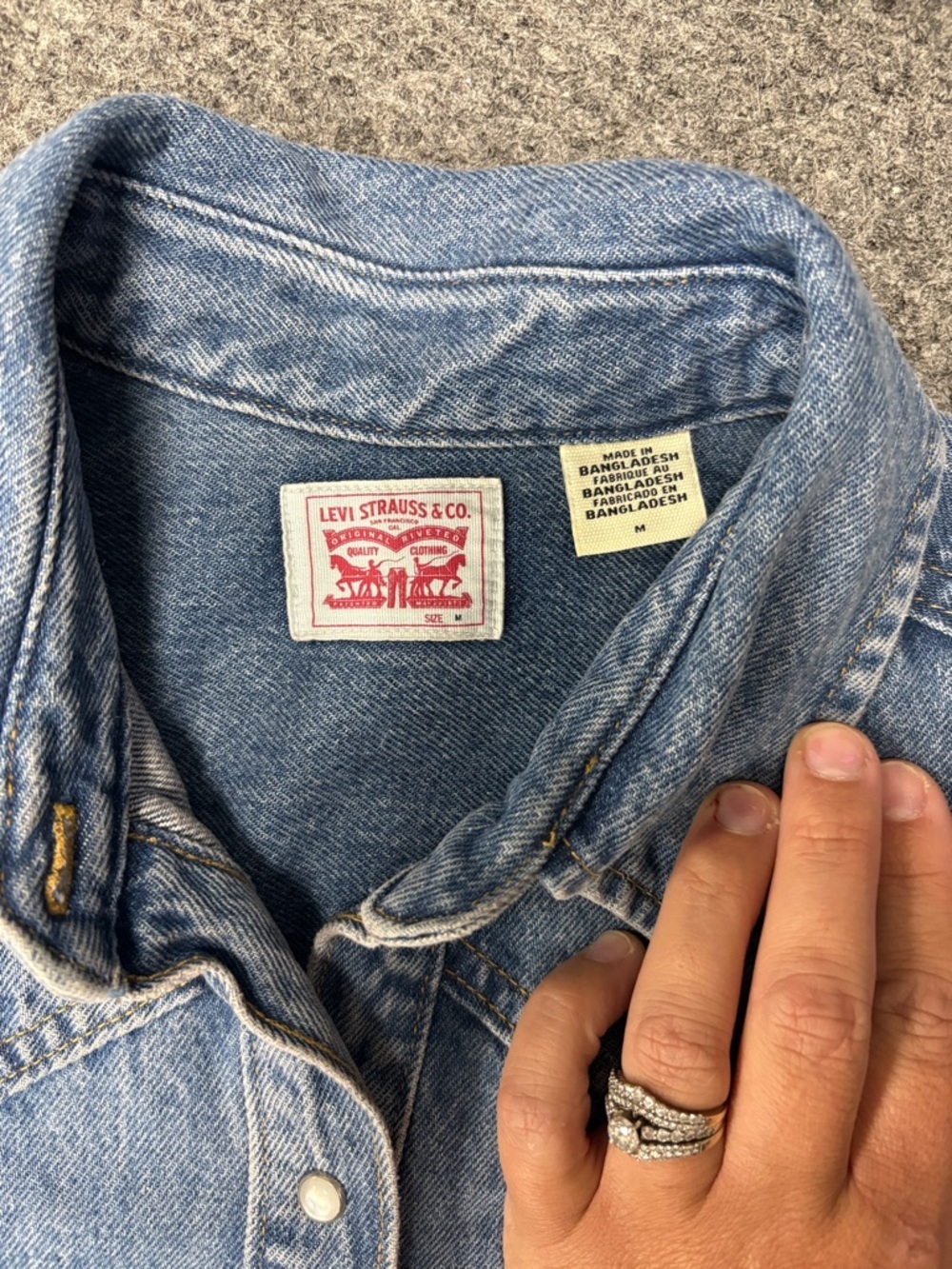 Levi's Light denim pearl snap Jacket - Picture 3 of 3